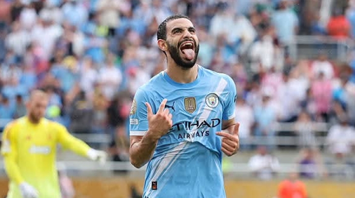 آيت نوري يعود للتدريبات مع مانشستر سيتي