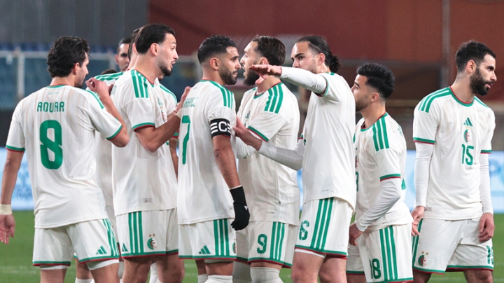 رياض محرز بديلا مع "الخضر"