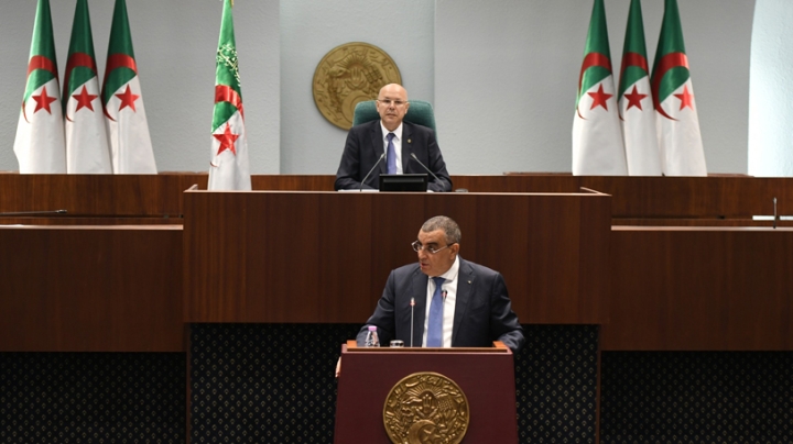 إعداد برنامج شامل لترميم وصيانة الطرق