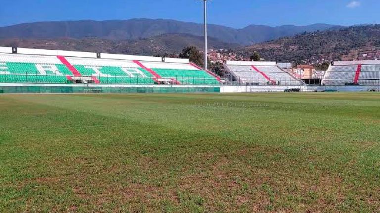 تحويل تسيير ملعب مصطفى تشاكر إلى &quot;الفاف&quot;