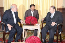 الرئيس بوتفليقة يستقبل المبعوث الخاص للرئيس الإيراني