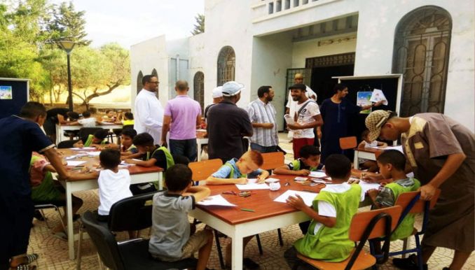 135طفلا في أمسيات الجمال التشكيلي