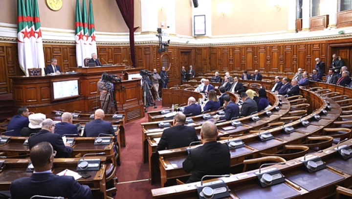 مناقشة مشروع القانون الأساسي للقضاء بمجلس الأمة