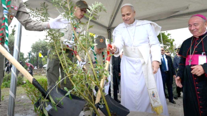 زيارتي للجزائر عطية خاصة من العناية الإلهية