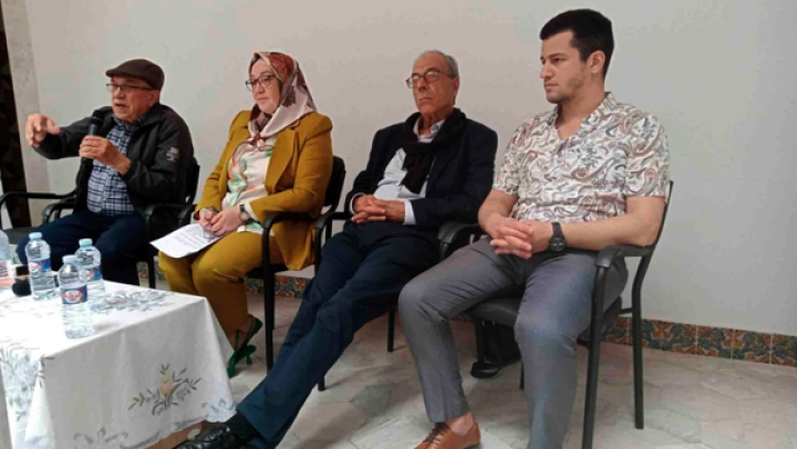 مكانة أكيدة للتراث في الأدب