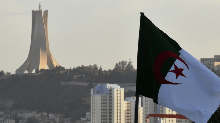 الجزائر منارة للسّلم والتعايش والحوار