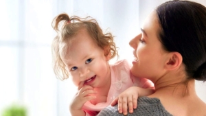 أسباب رائحة العرق الغريبة عند الأطفال