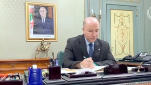 الوزير الأول، السيد أيمن بن عبد الرحمان