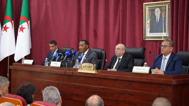 فتح الأسواق الدولية أمام المنتجات الصيدلانية الجزائرية