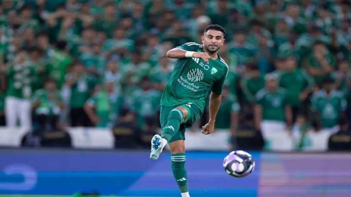 مستويات محرز تريح بيتكوفيتش قبل تربص مارس