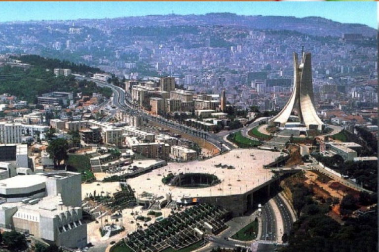 ندوة دولية حول الديمقراطية ومكافحة التطرف العنيف والإرهاب