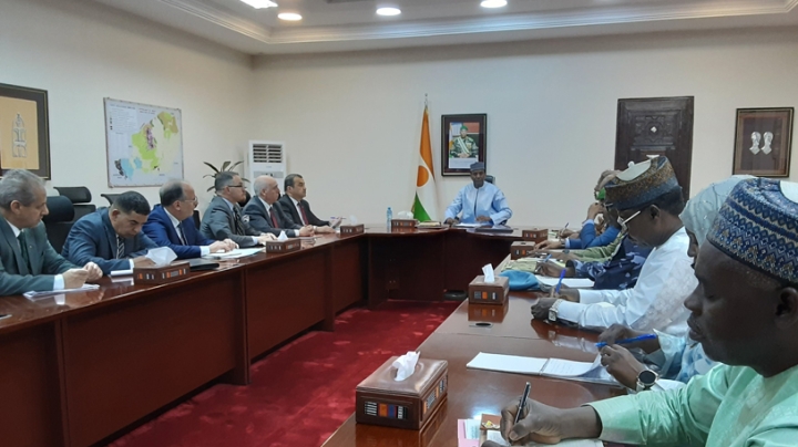 استعراض فرص التعاون في صناعة النفط والغاز