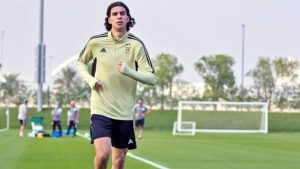 وسط الميدان الدولي الجزائري رامز زروقي