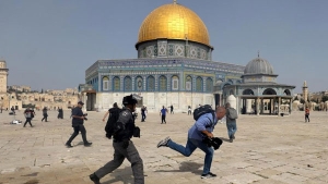 الكيان الصهيوني يمعن في استباحة المسجد الأقصى