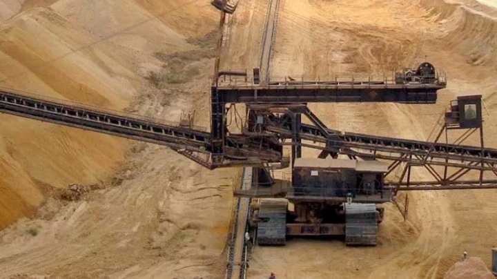 الزنك والرصاص.. الجزائر في نادي الكبار