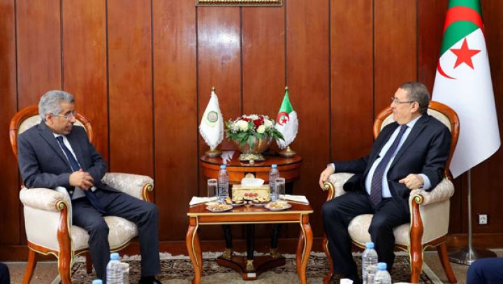 مراد يستلم دعوة رسمية لحضور الدورة 42 للمجلس بتونس