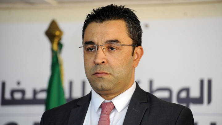 التقرّب من المواطنين والإطلاع على انشغالاتهم