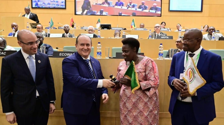 الجزائر ملتزمة بتقوية التعاون والعمل الجماعي