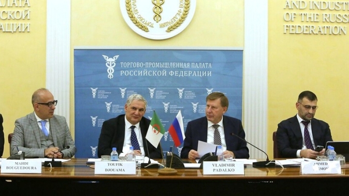 شركات روسية تبحث تجسيد استثمارات هامة بالجزائر