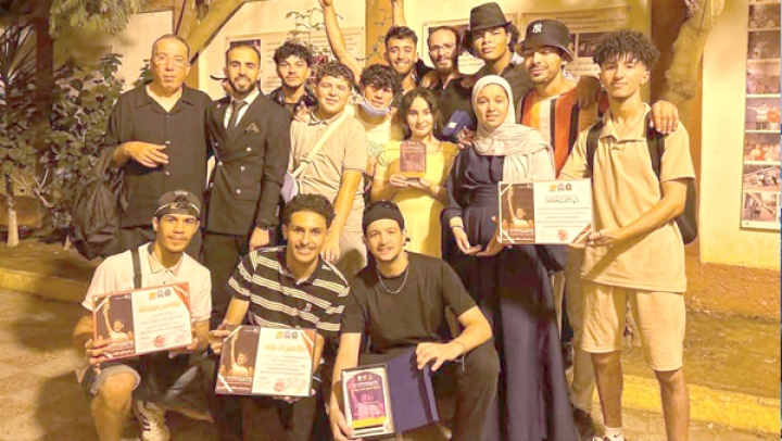 مسرحية "أميرة الوفاء" تفتك "القناع الذهبي"