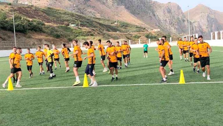 أندية الرابطة الثانية تستأنف التدريبات