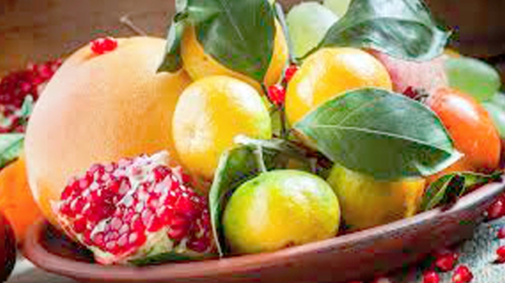 فواكه الخريف والشتاء حلٌّ طبيعي لتقوية المناعة