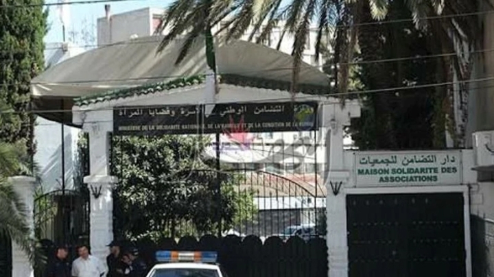 إعفاء طالبي المنحة المدرسية من شهادة عدم الانتساب للضمان الاجتماعي