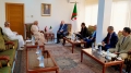 وزير الصناعة، يحيى بشير - سفير سلطنة عمان بالجزائر، سيف بن ناصر البداعي - الرئيس التنفيذي لشركة &quot;كروة&quot;، إبراهيم علي البلوشي