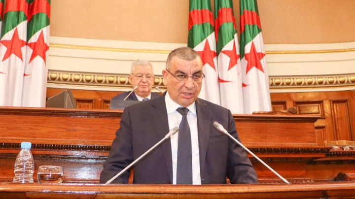 مشاريع متعدّدة لدراسة وإنجاز وصيانة الطرق