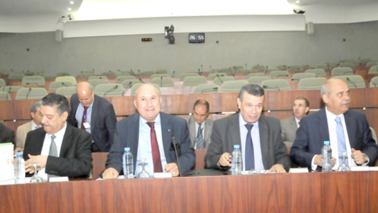 كلية للطب بورقلة وعدد من المستشفيات بالجنوب