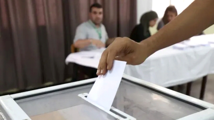 المدانون لدى الضرائب ممنوعون من الترشح