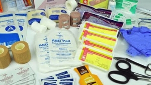 تدابير استعجالية لوقف تداول المستلزمات الطبية المهدّدة للصحة