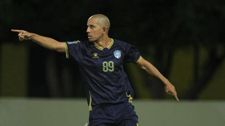 صدمة قوية لسفيان فيغولي في البطولة العراقية