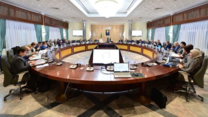 تكييف قطاع الطاقة والطاقات المتجدّدة مع الرهانات الجديدة