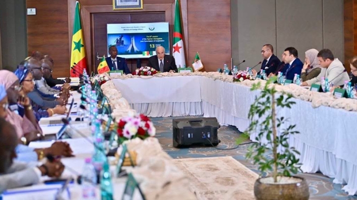 الجزائر والسنغال تتمسّكان باحترام سيادة الدول واستقلالها