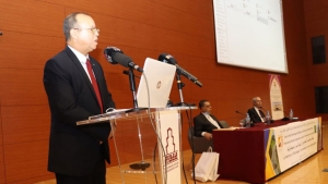 وزير الاشغال العمومية كمال ناصري