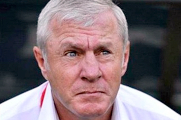 مدرب منتخب غينيا يعلن عن قائمة تضم 20 لاعبا