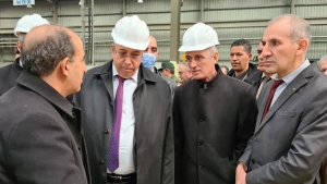 وزير الصناعة أحمد زغدار