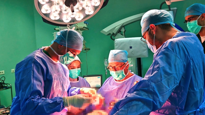 ملف متكامل لتوسيع مصالح جراحة المخ والأعصاب