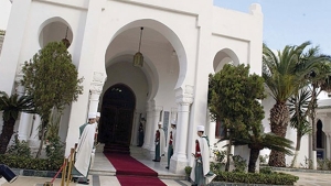 الرئيس تبون ينهي مهام الوزير عيسى بكاي