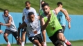 لاعب المنتخب الوطني ريان آيت نوري