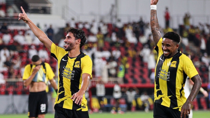 عوار يقود الاتحاد السعودي إلى التأهل لدور المجموعات