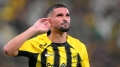 لاعب المنتخب الوطني حسام عوار
