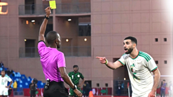 مجزرة تحكيمية ومؤامرات مسمومة ضد الجزائر في “كان العار”