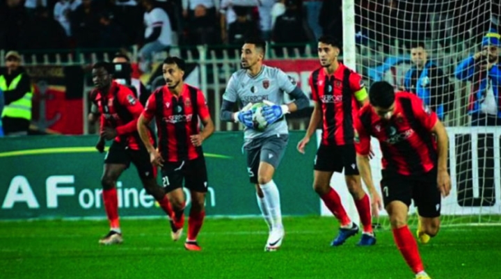 نادي &quot;سوسطارة&quot; يتعثر واتحاد بسكرة يقترب من السقوط