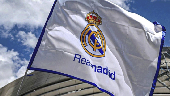 " ريال مدريد" تقدم برنامج كرة القدم التربوي بالجزائر