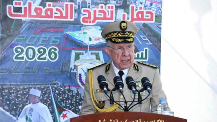 الجيش حافظ على الدولة ونظامها الجمهوري وطابعها الديمقراطي