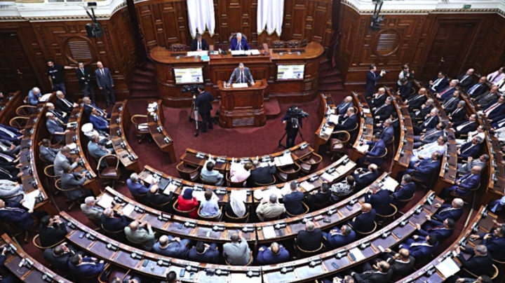 المصادقة على نصّي قانوني إحداث أوسمة عسكرية