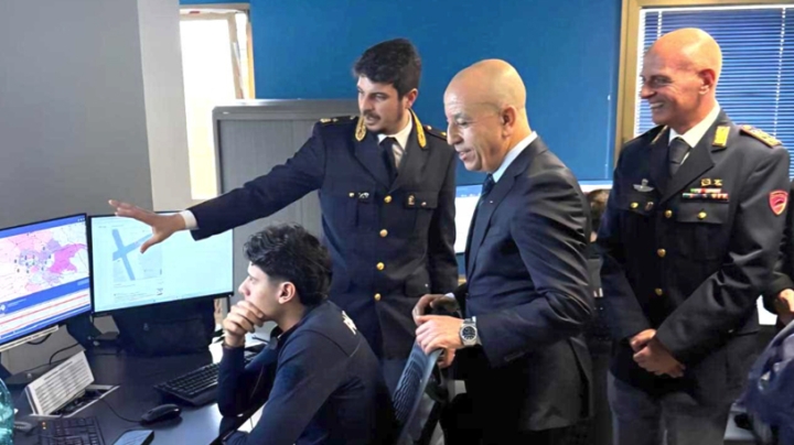 تعزيز التعاون والتنسيق بين الشرطتين الجزائرية والإيطالية