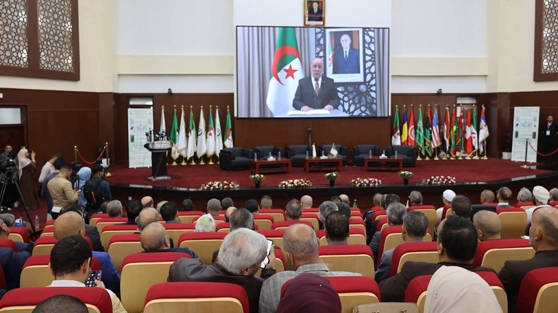 التراث الأصيل المعتدل يحفظ تماسك المجتمع